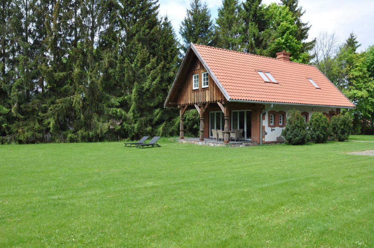 Monte Carvick Nad Jeziorem Seksty Karwik Luaran gambar